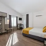 Lemon Hotel