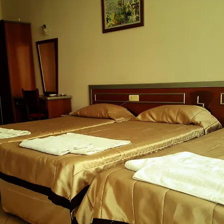 Lemon Hotel